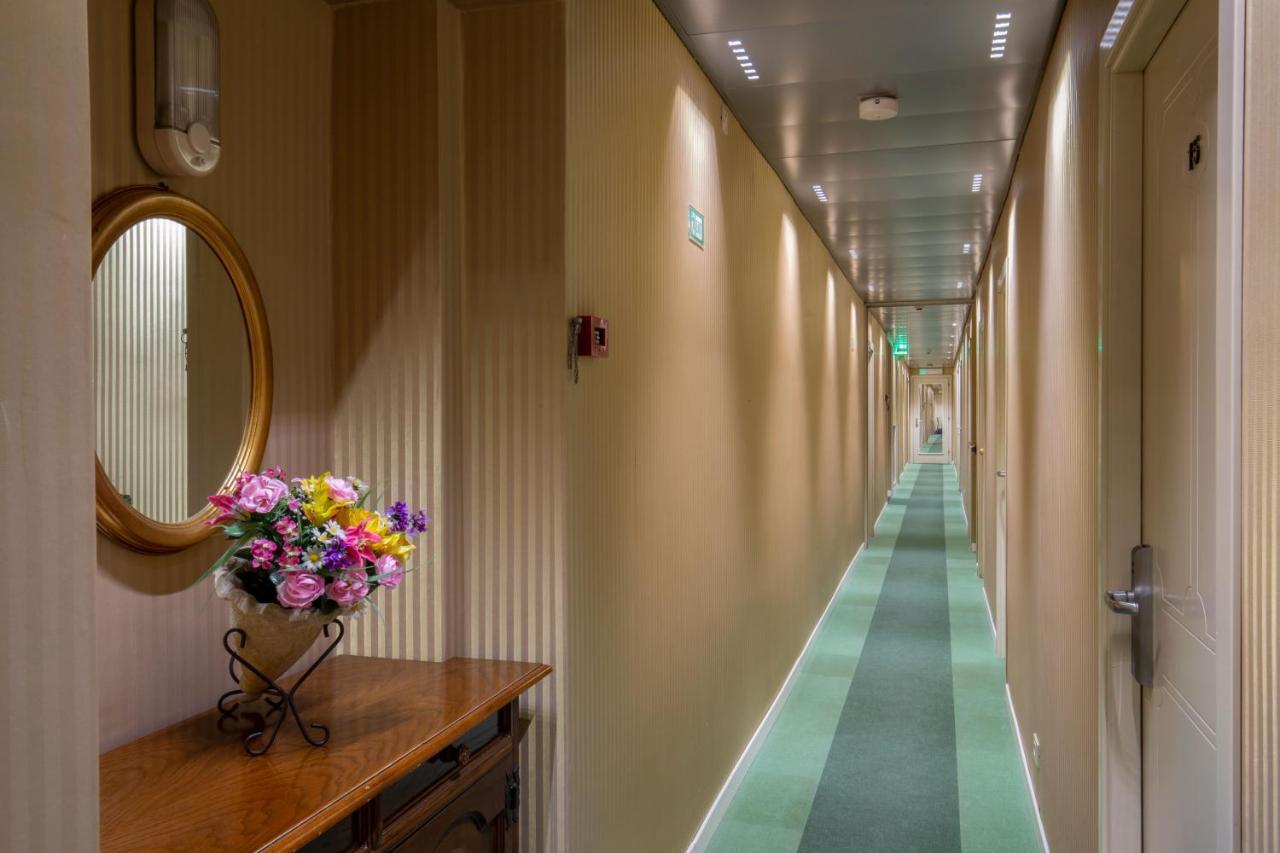 Hotel Dorica Rom Exteriör bild